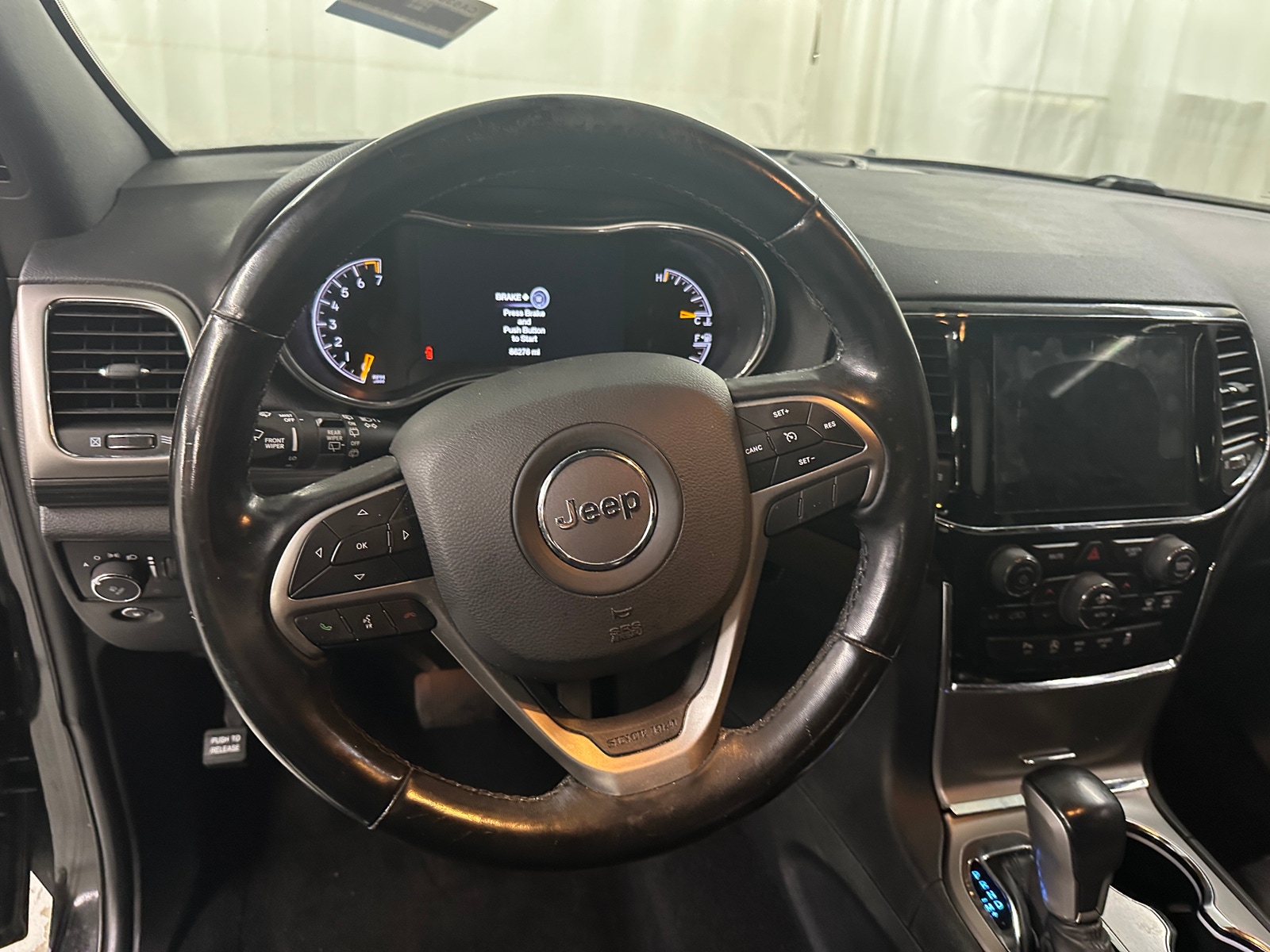 Thumbnail: 2020 Jeep Grand Cherokee - 4
