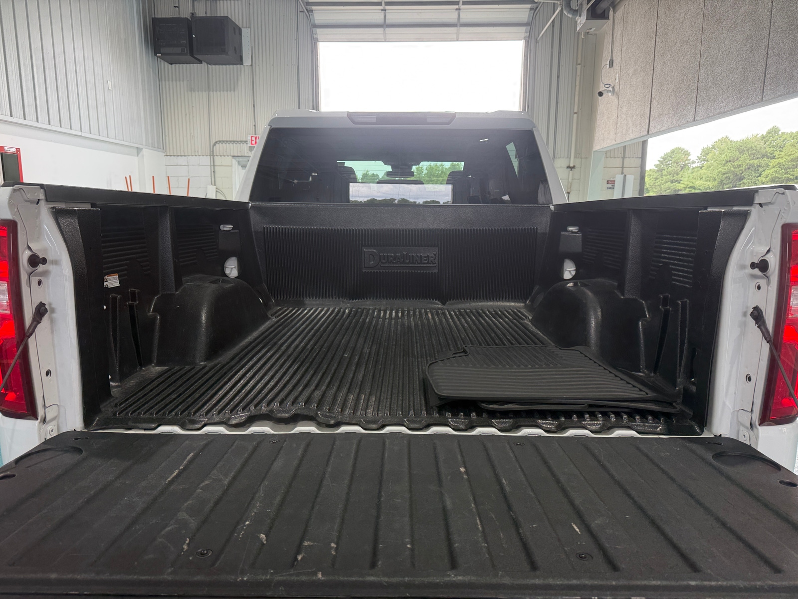 Thumbnail: 2026 Chevrolet Silverado 1500 - 7