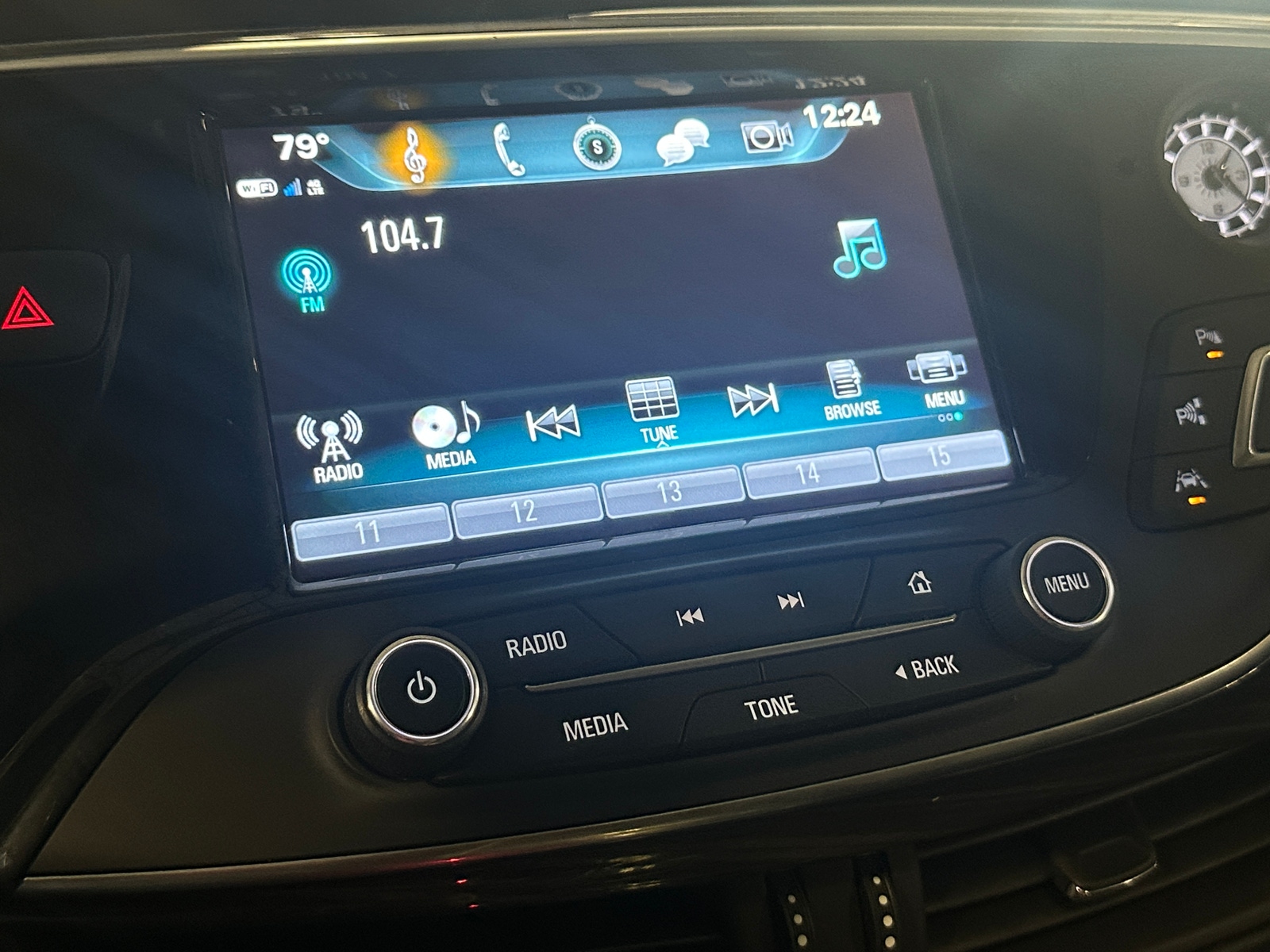 Thumbnail: 2019 Buick Envision - 3