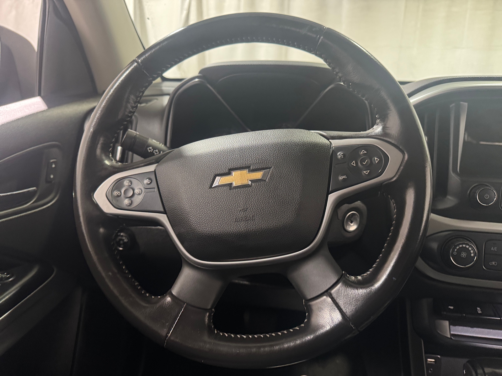 Thumbnail: 2017 Chevrolet Colorado - 5