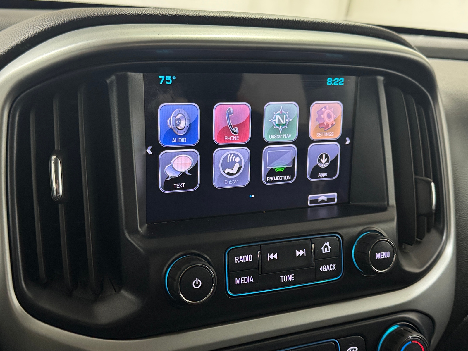 Thumbnail: 2017 Chevrolet Colorado - 4