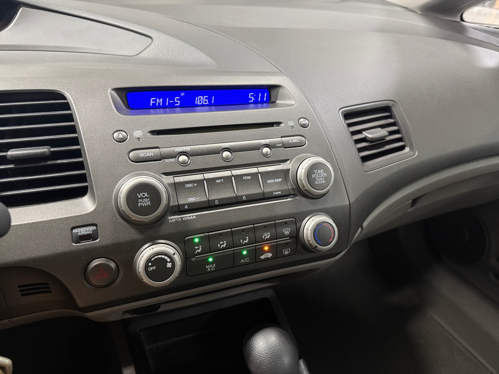 Thumbnail: 2011 Honda Civic - 4