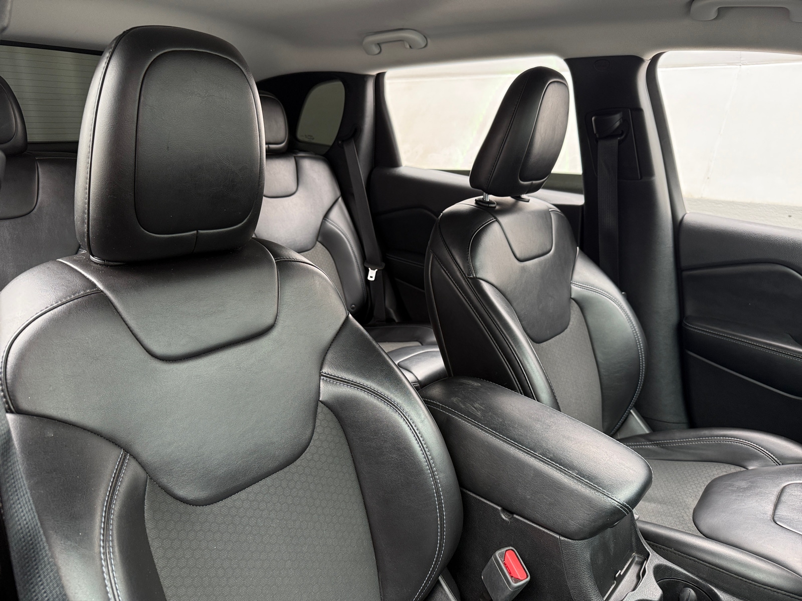 Thumbnail: 2019 Jeep Cherokee - 2