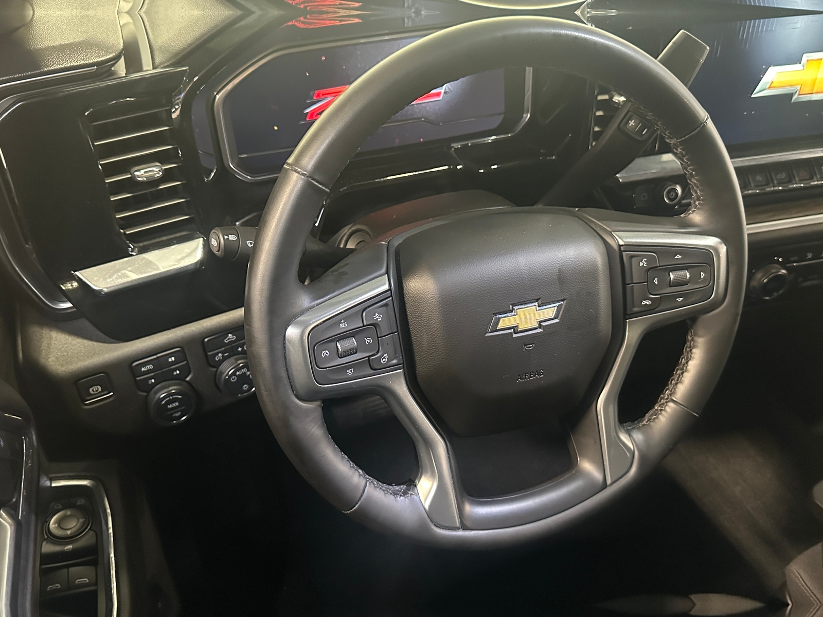 Thumbnail: 2024 Chevrolet Silverado 1500 - 5