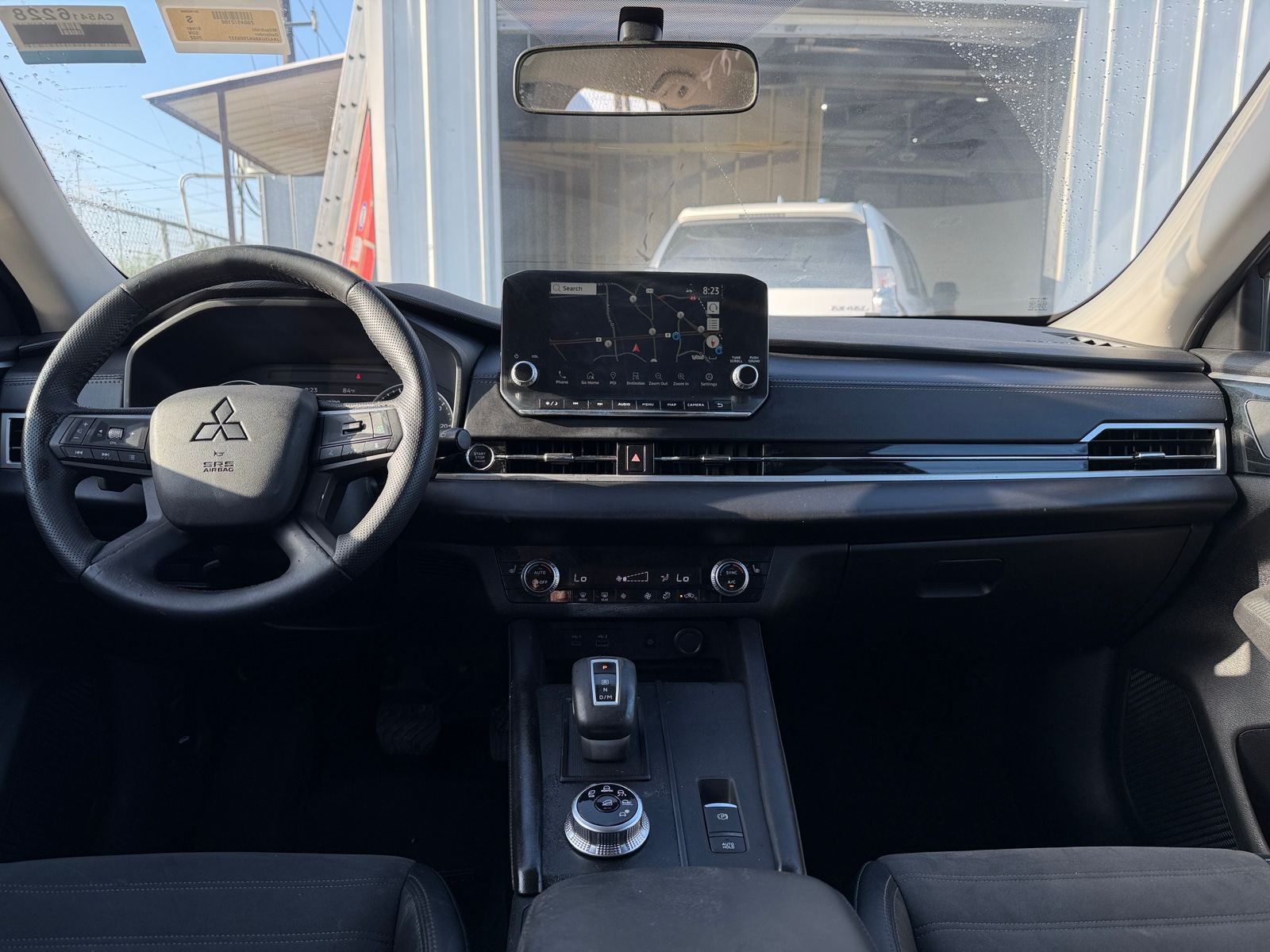 Thumbnail: 2022 Mitsubishi Outlander - 2
