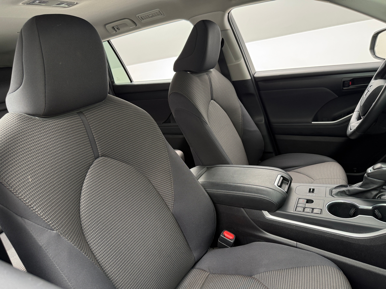 Thumbnail: 2025 Toyota Highlander - 2