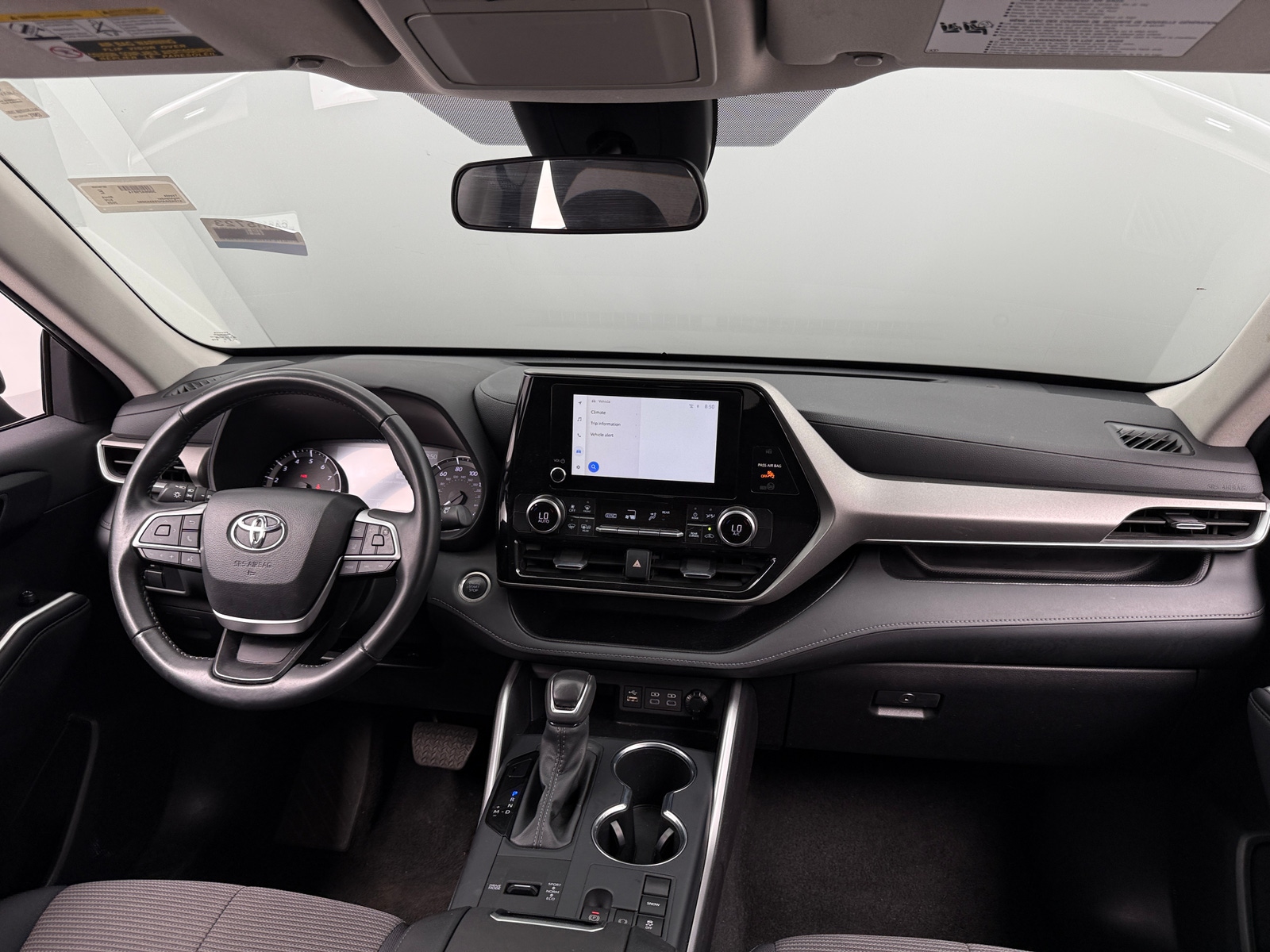 Thumbnail: 2025 Toyota Highlander - 3