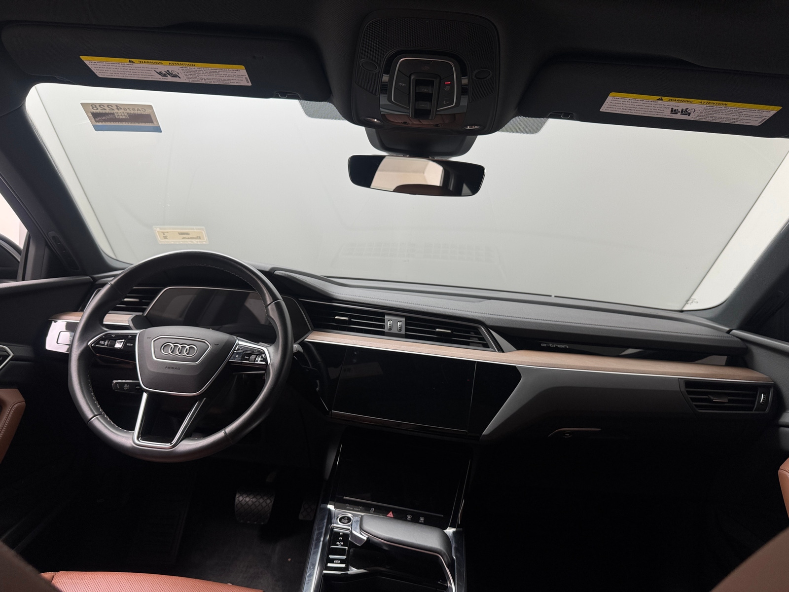 Thumbnail: 2024 Audi Q8 e-tron - 2