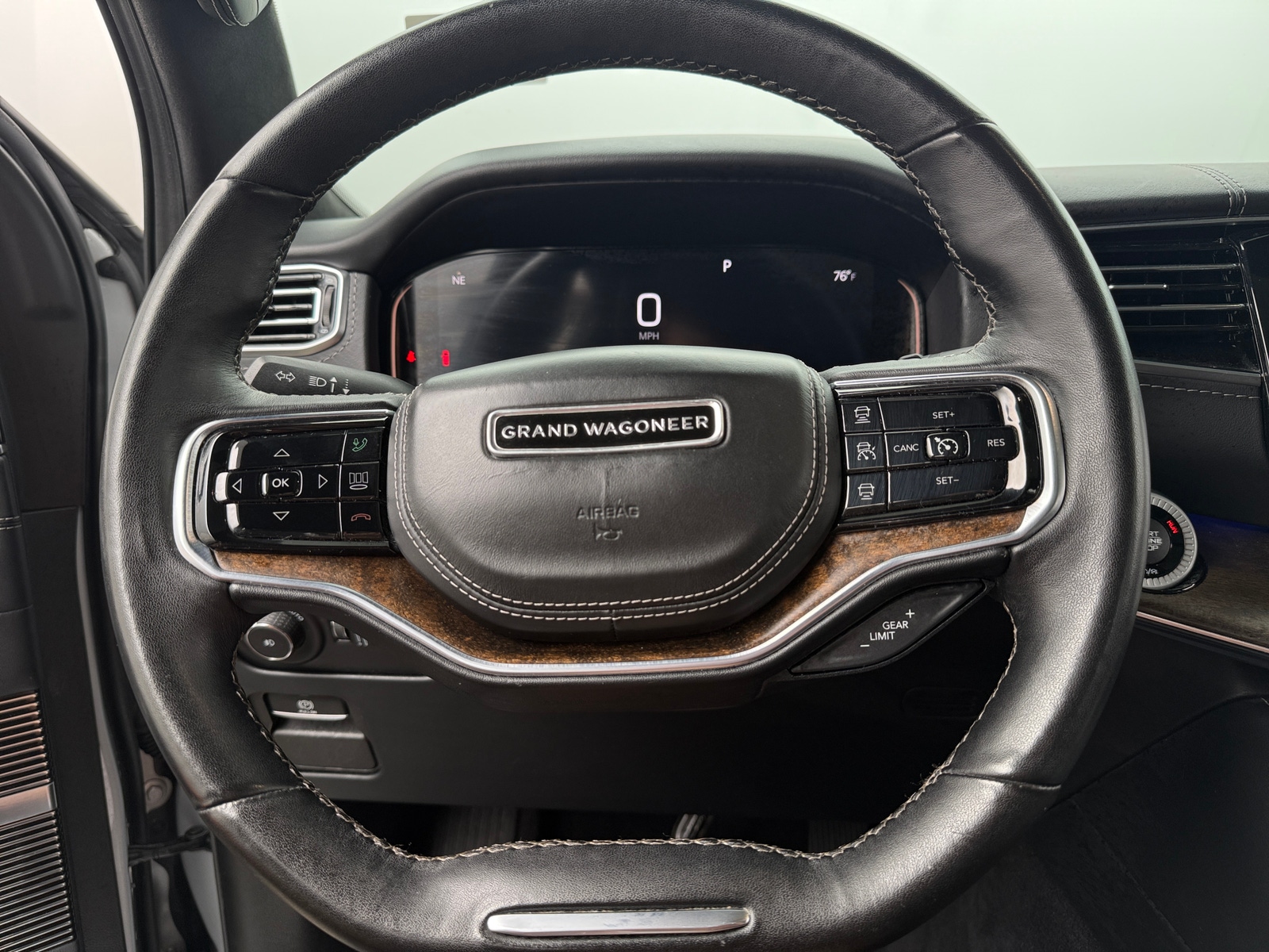 Thumbnail: 2023 Jeep Grand Wagoneer L - 4