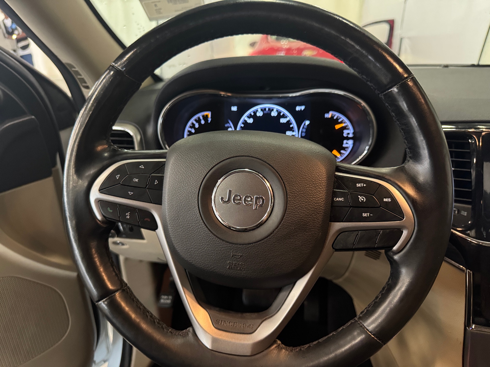 Thumbnail: 2021 Jeep Grand Cherokee - 4