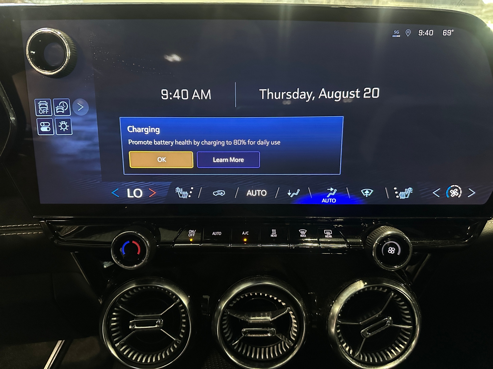 Thumbnail: 2024 Chevrolet Blazer EV - 3