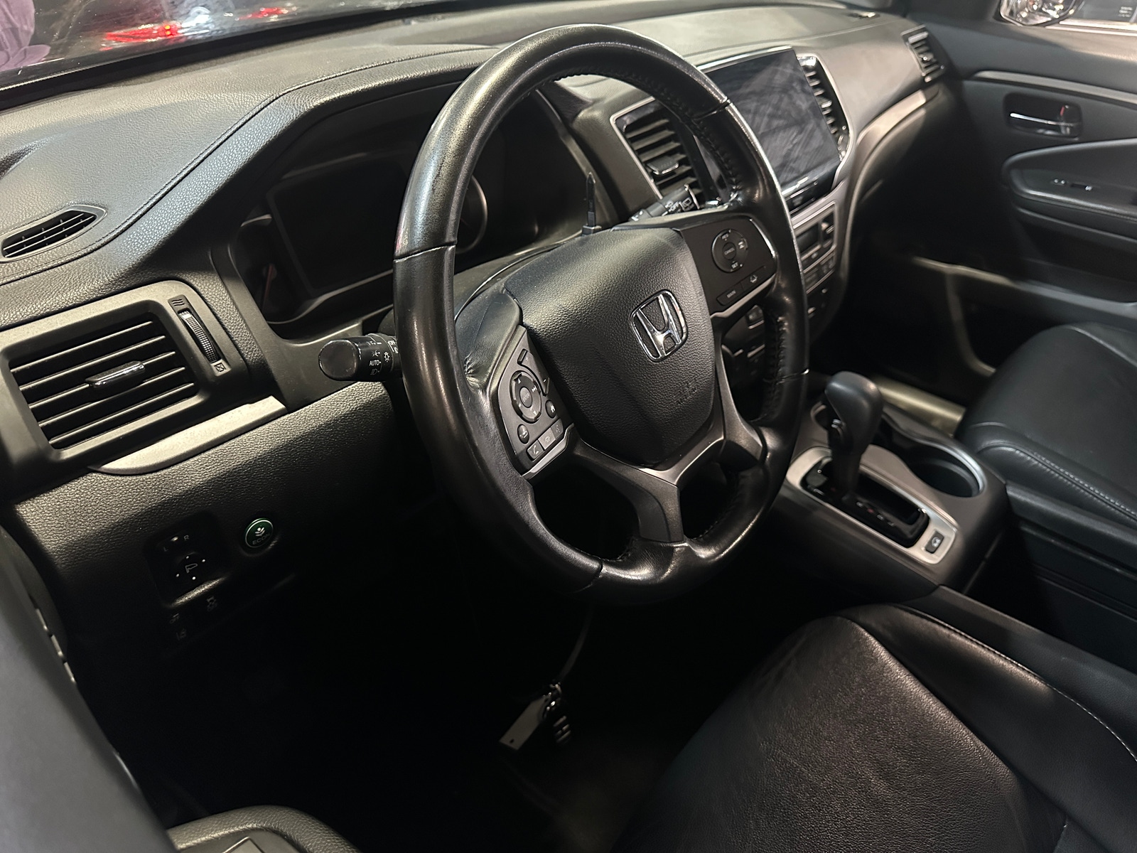 Thumbnail: 2019 Honda Pilot - 4