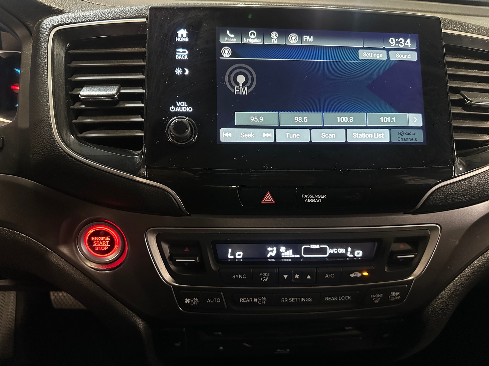 Thumbnail: 2019 Honda Pilot - 3