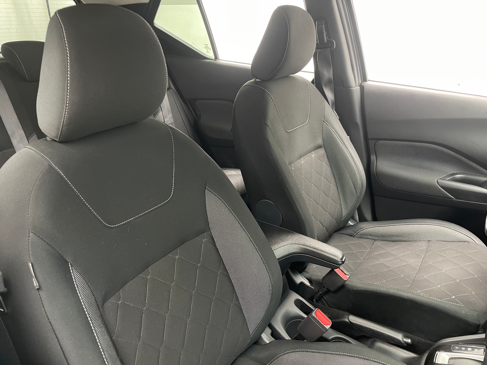 Thumbnail: 2020 Nissan Kicks - 2