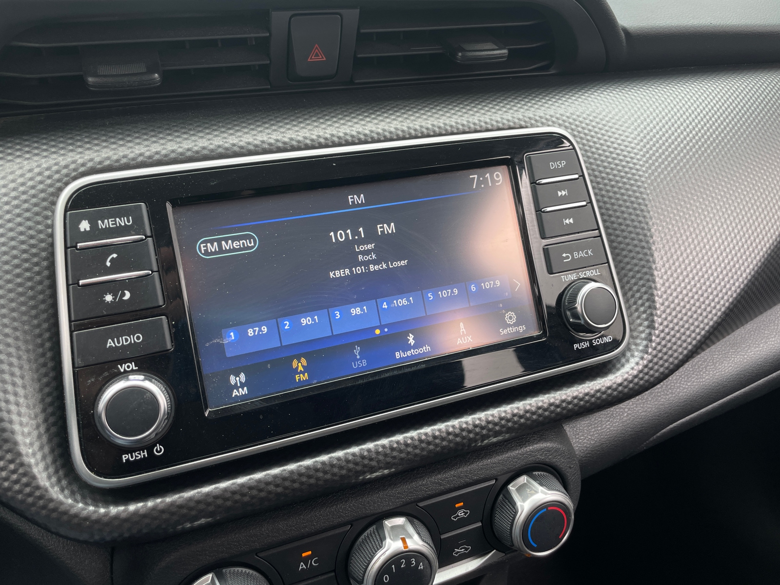 Thumbnail: 2020 Nissan Kicks - 4