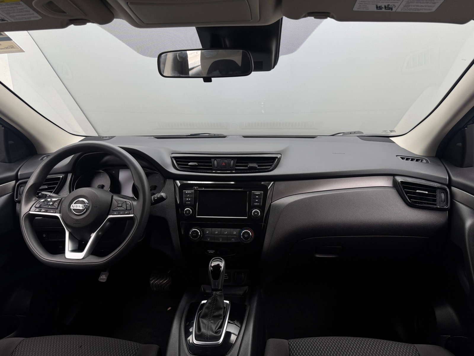 Thumbnail: 2020 Nissan Rogue Sport - 3