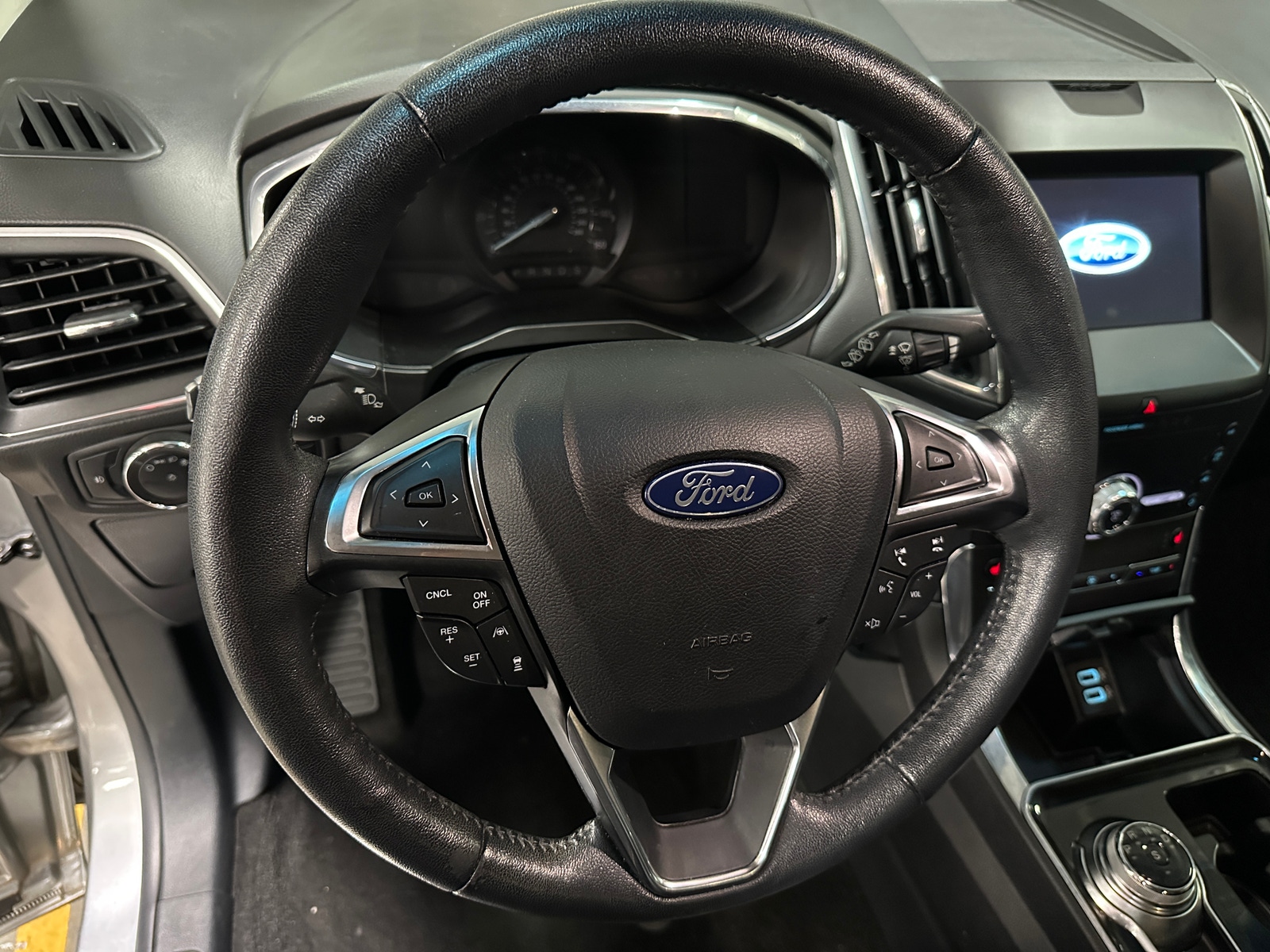 Thumbnail: 2020 Ford Edge - 4