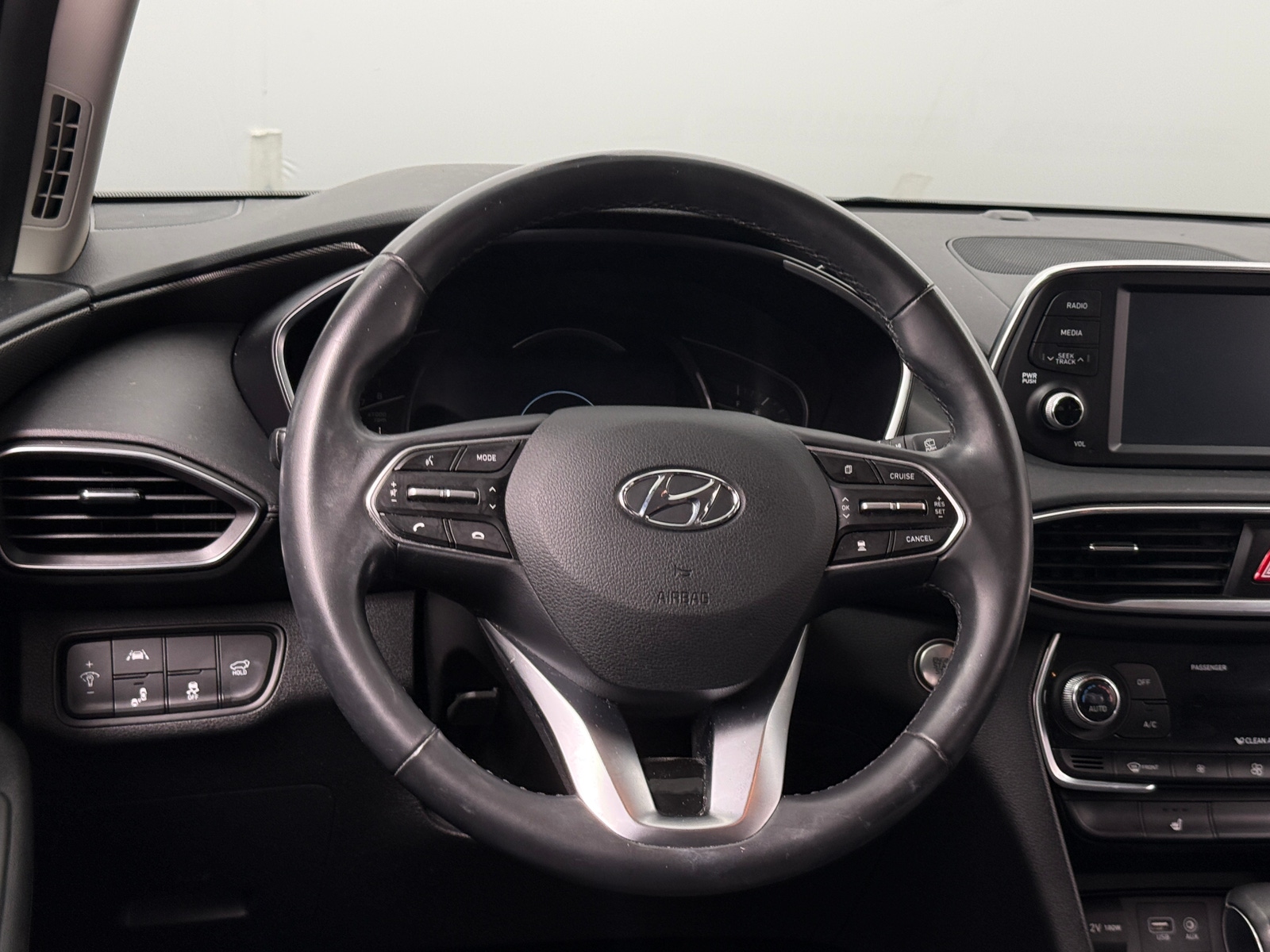 Thumbnail: 2019 Hyundai Santa Fe - 5
