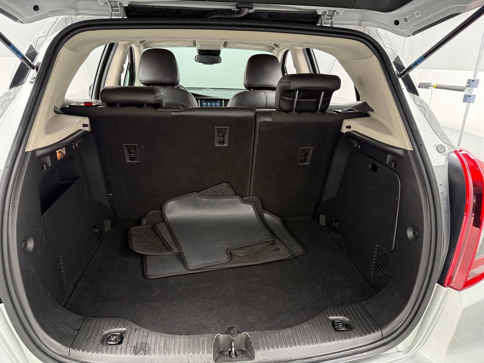 Thumbnail: 2019 Buick Encore - 6