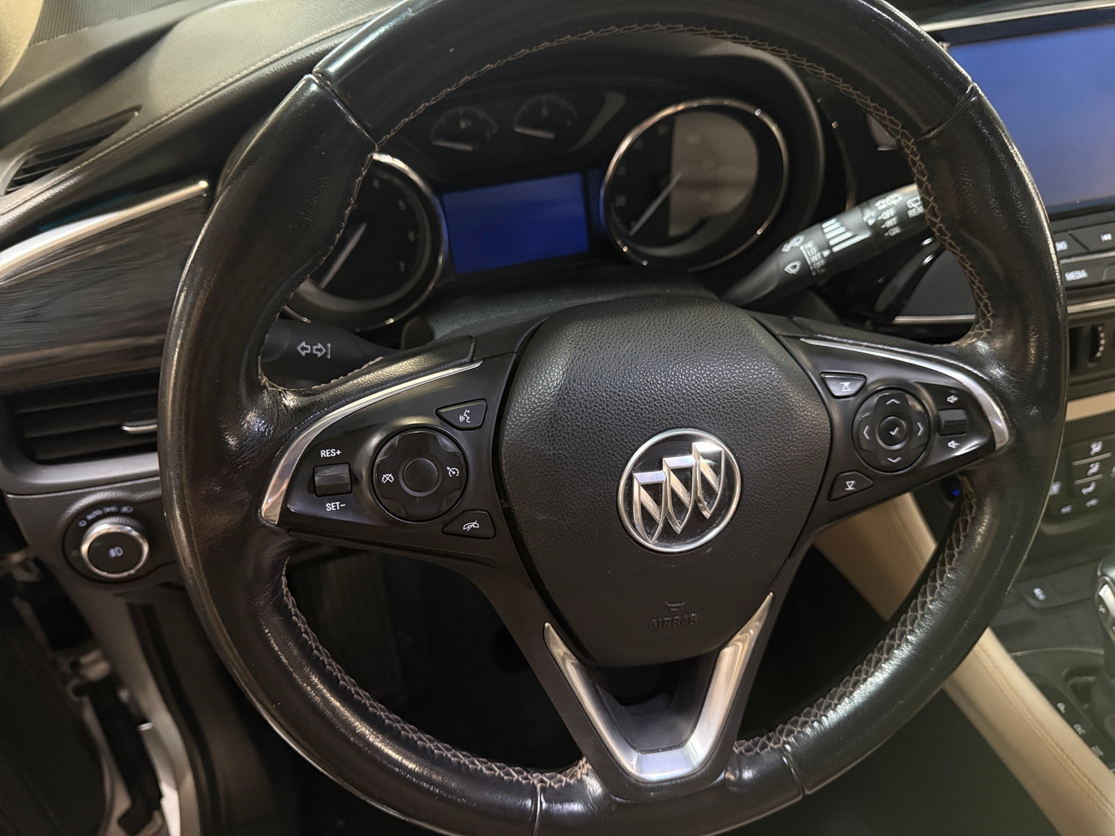 Thumbnail: 2017 Buick Envision - 4