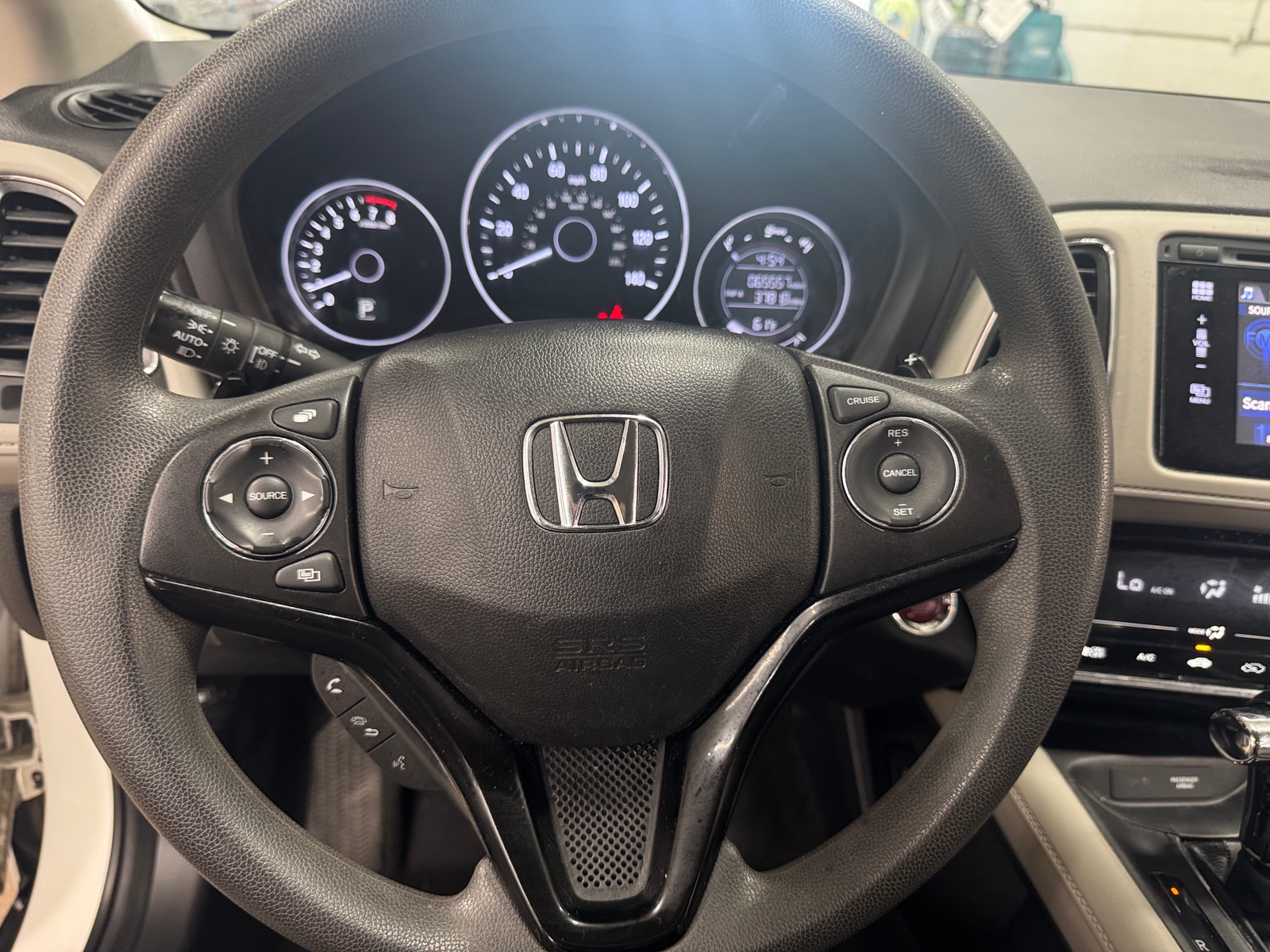 Thumbnail: 2018 Honda HR-V - 5