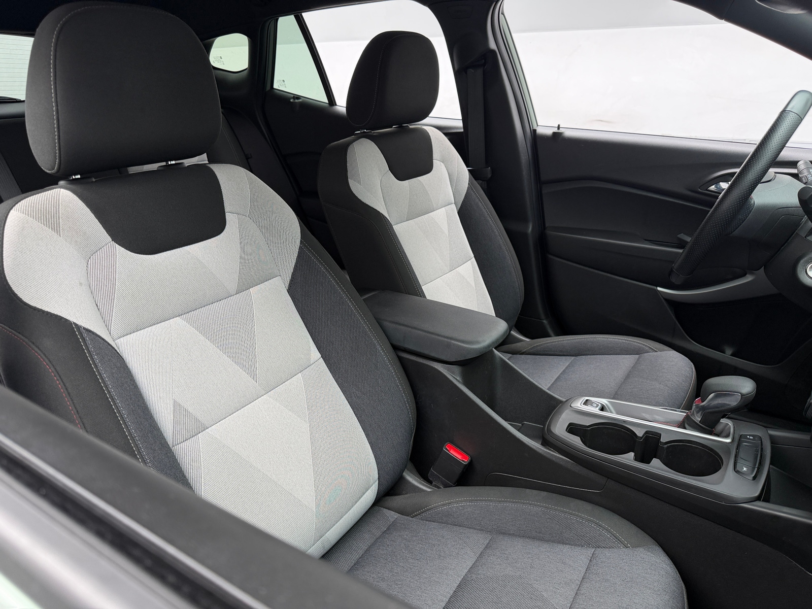 Thumbnail: 2024 Chevrolet Trax - 2