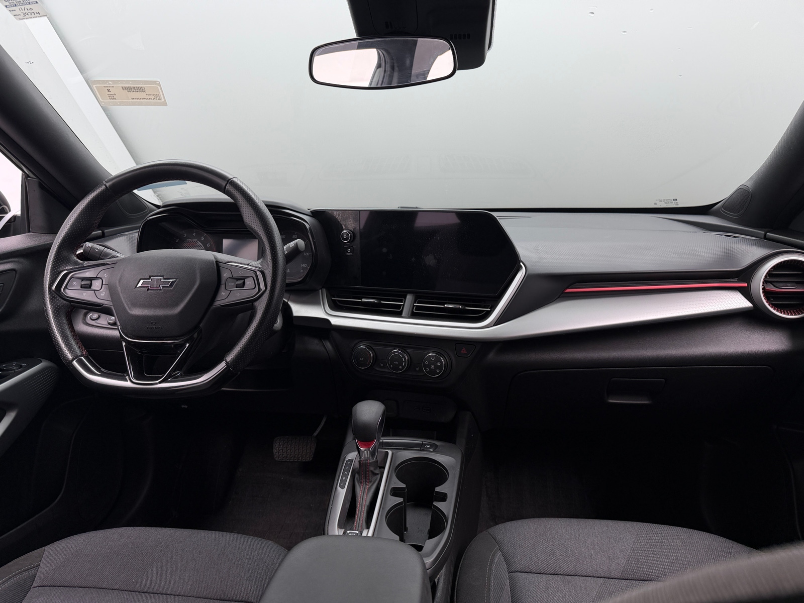 Thumbnail: 2024 Chevrolet Trax - 3