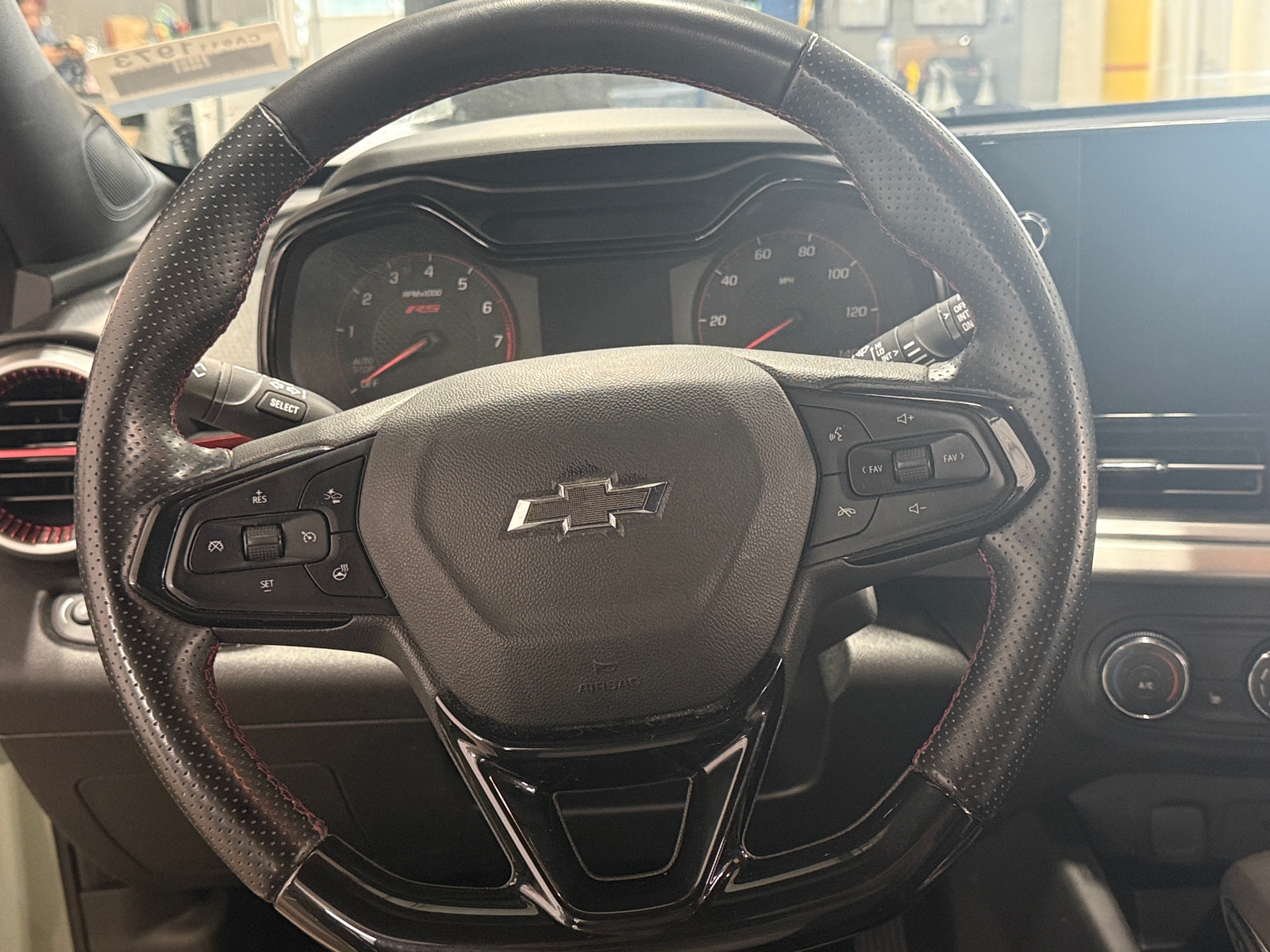 Thumbnail: 2024 Chevrolet Trax - 5