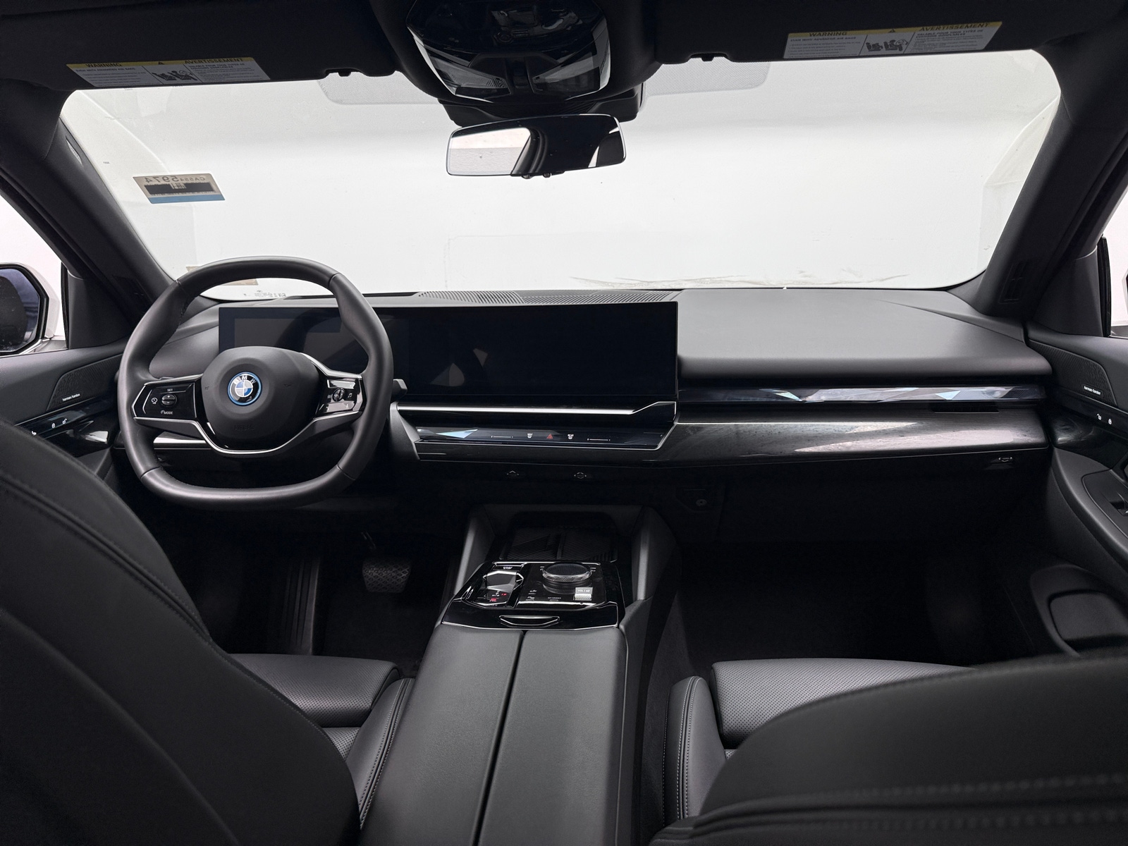 Thumbnail: 2024 BMW i5 - 2