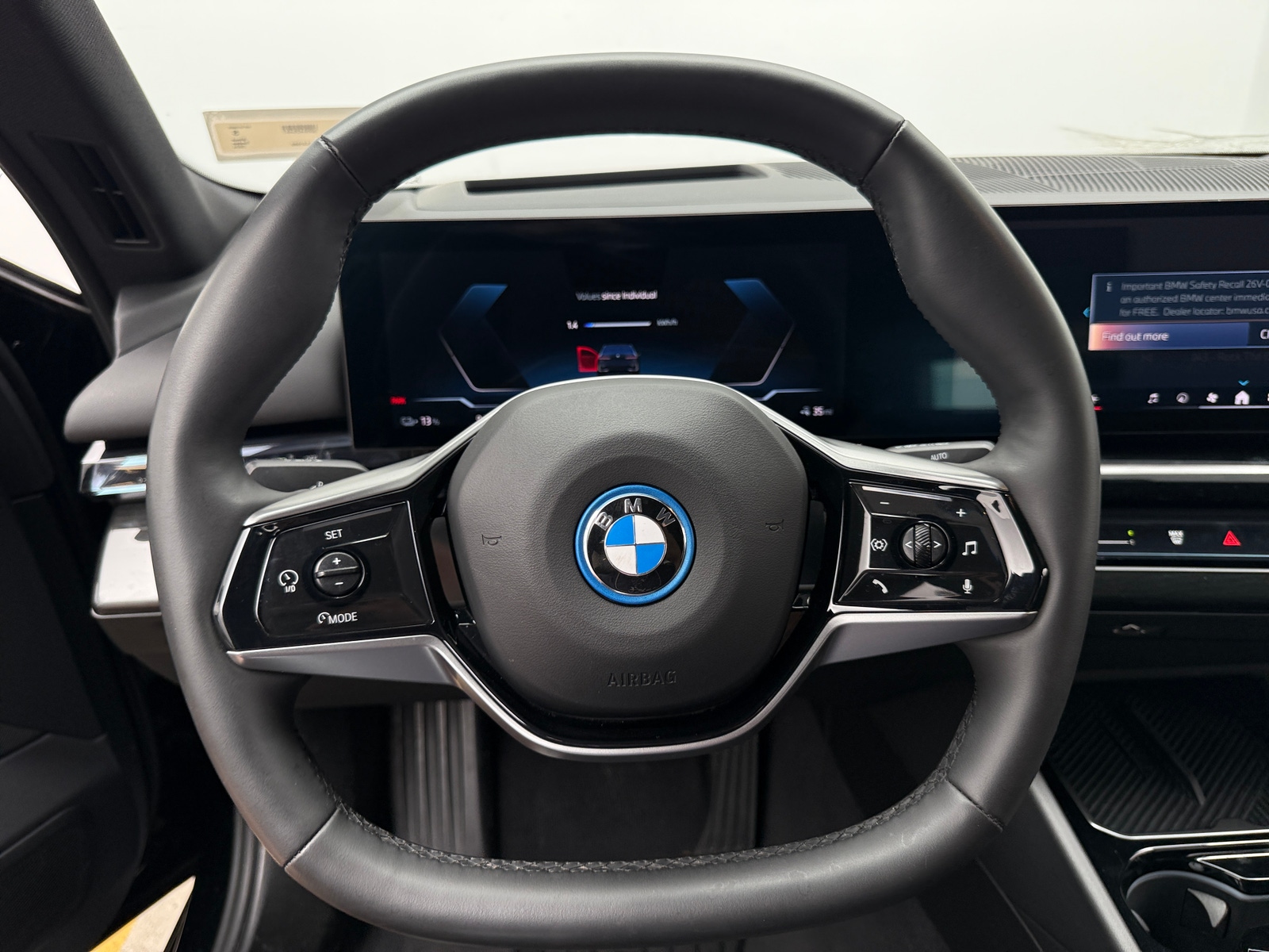 Thumbnail: 2024 BMW i5 - 4