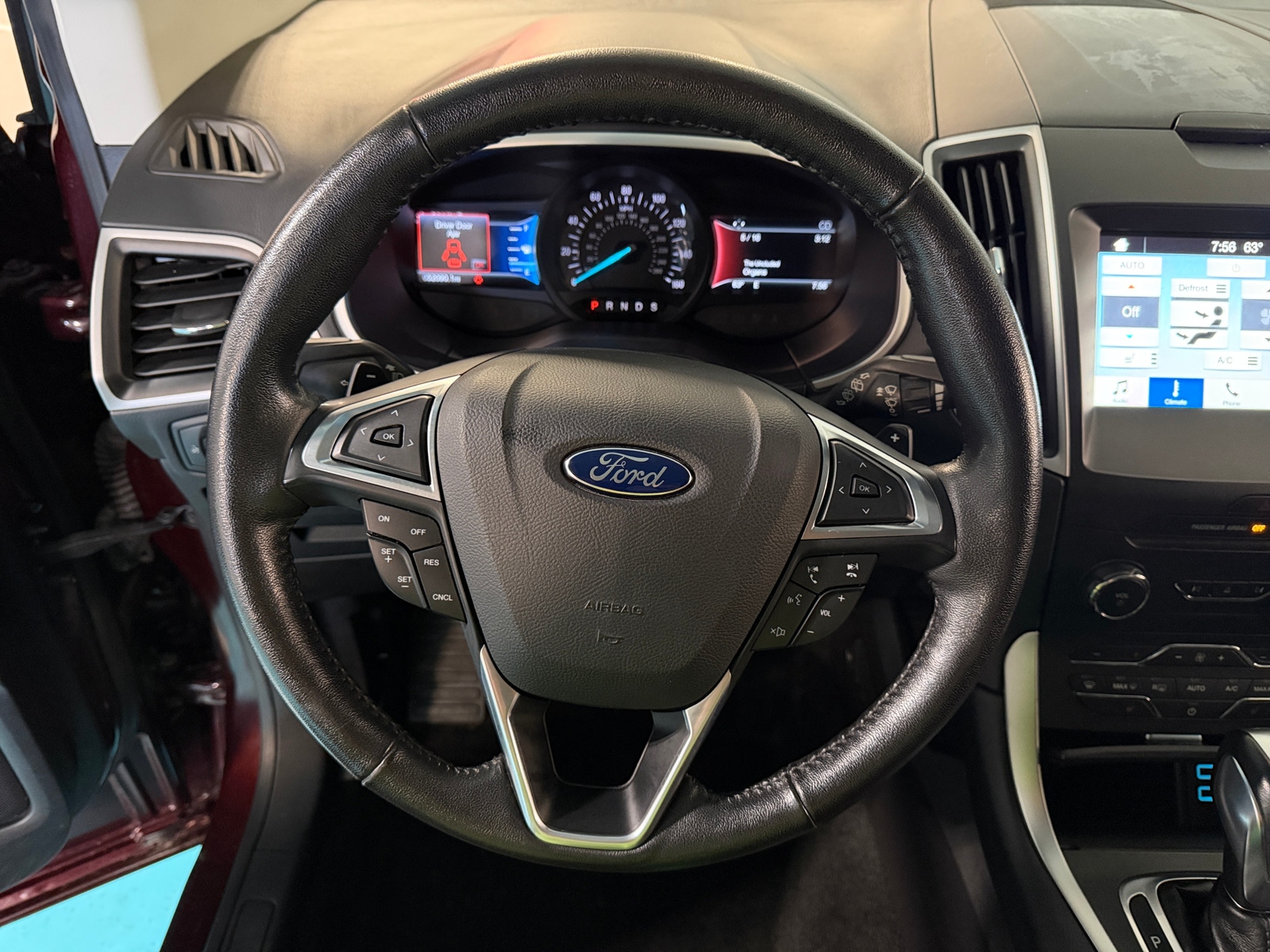 Thumbnail: 2017 Ford Edge - 4
