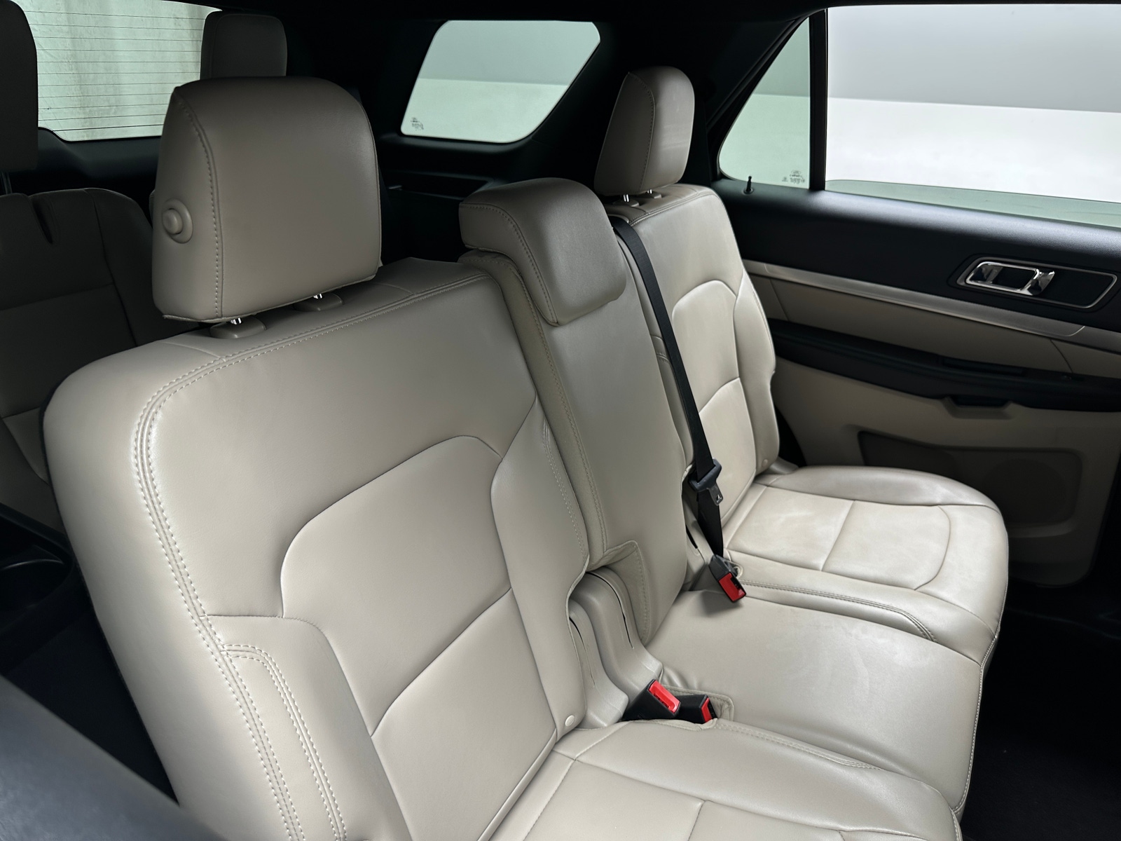 Thumbnail: 2019 Ford Explorer - 5