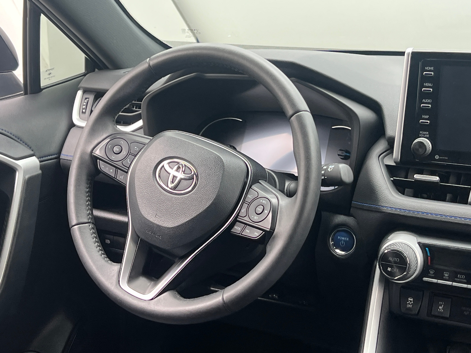 Thumbnail: 2021 Toyota RAV4 - 4