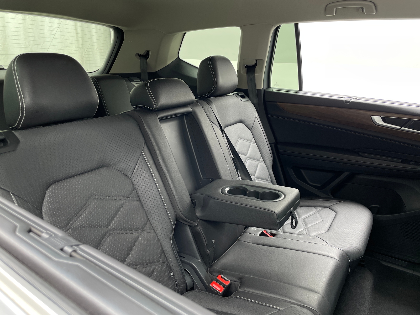 Thumbnail: 2026 Volkswagen Atlas - 5