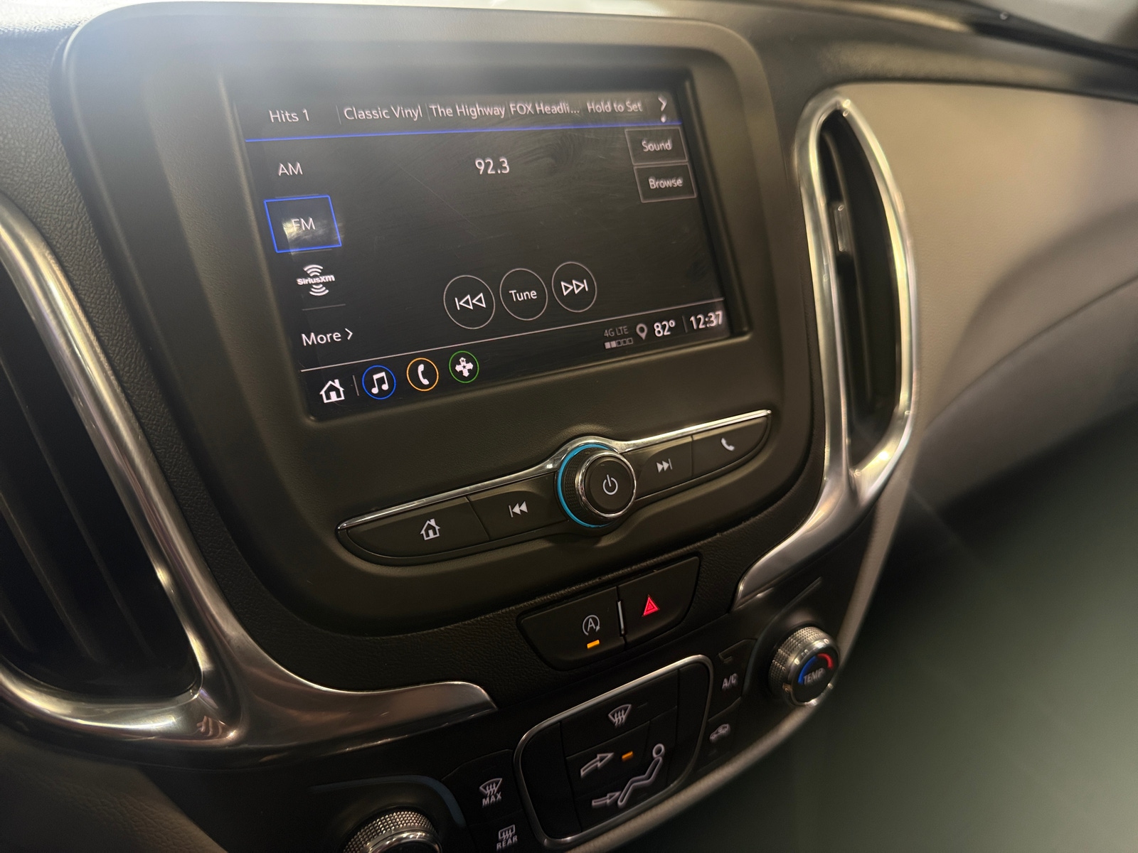 Thumbnail: 2024 Chevrolet Equinox - 4