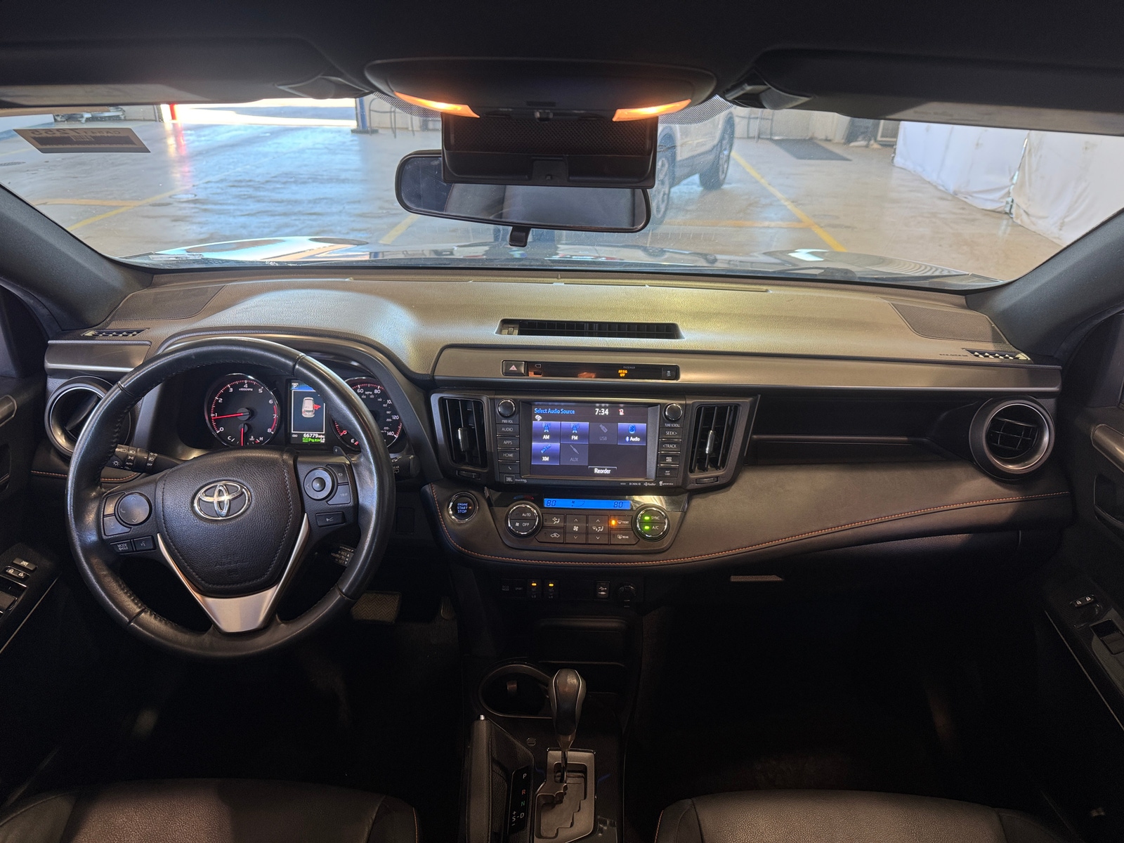 Thumbnail: 2016 Toyota RAV4 - 2