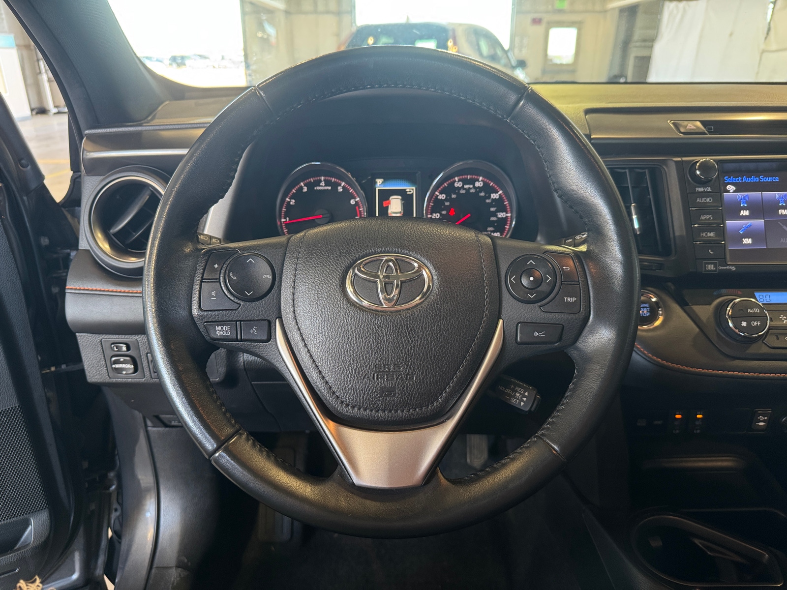 Thumbnail: 2016 Toyota RAV4 - 4