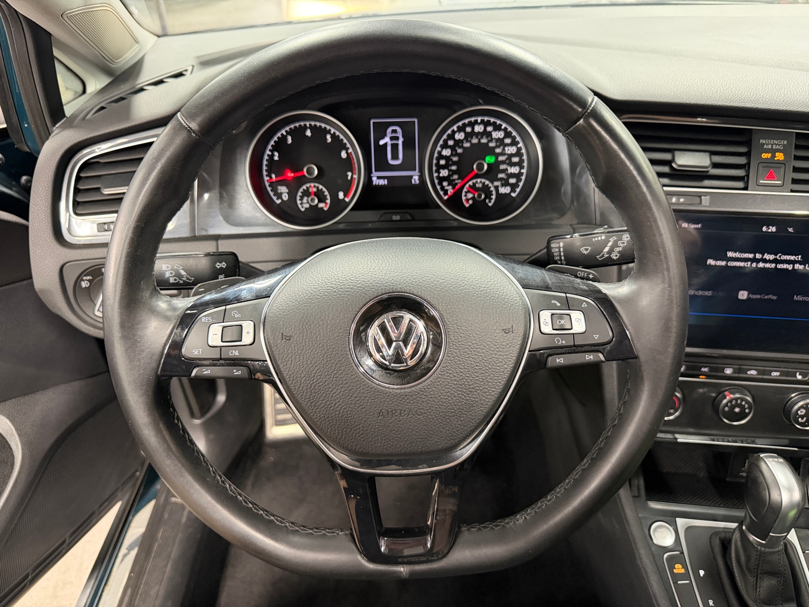 Thumbnail: 2018 Volkswagen Golf - 4