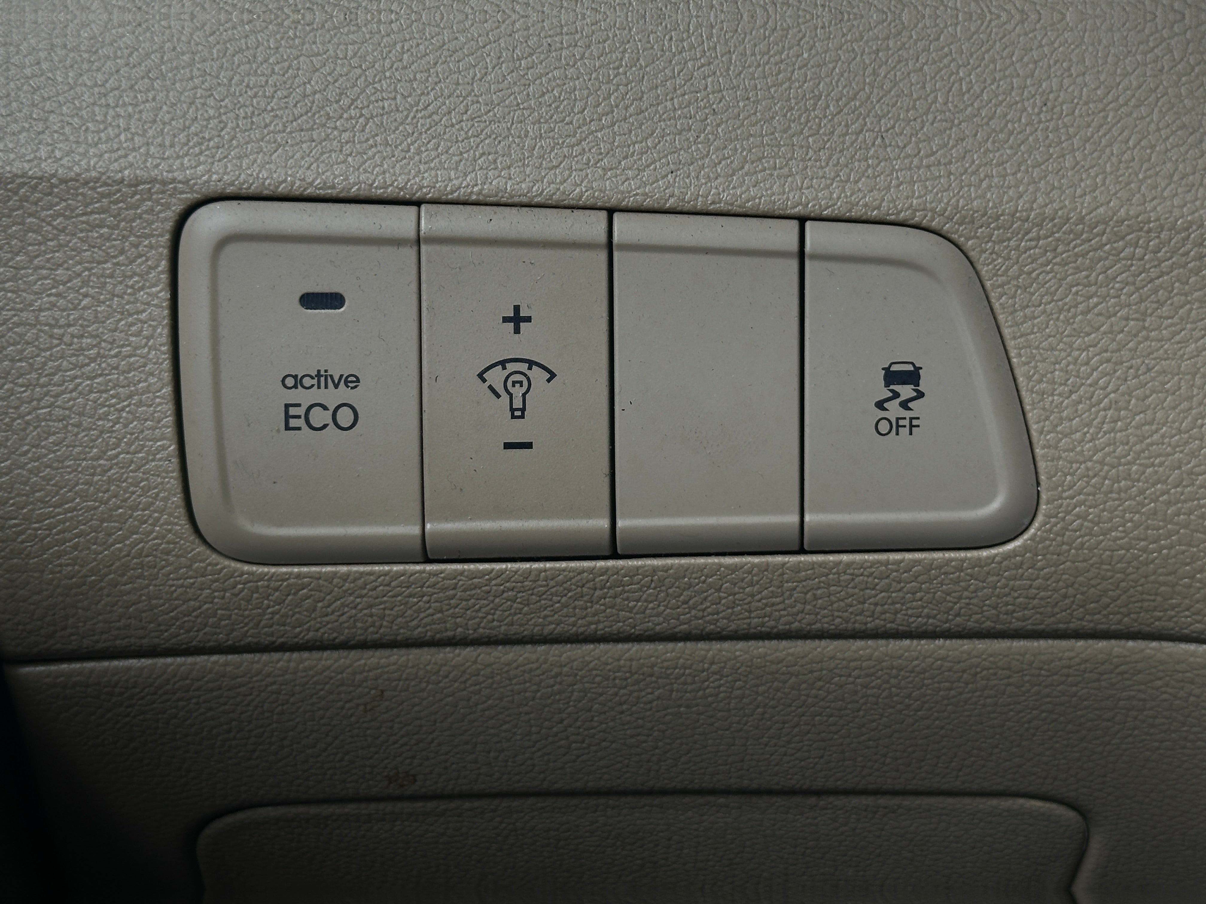 Used 2012 Hyundai Elantra GLS with VIN 5NPDH4AE6CH139875 for sale in Pewaukee, WI