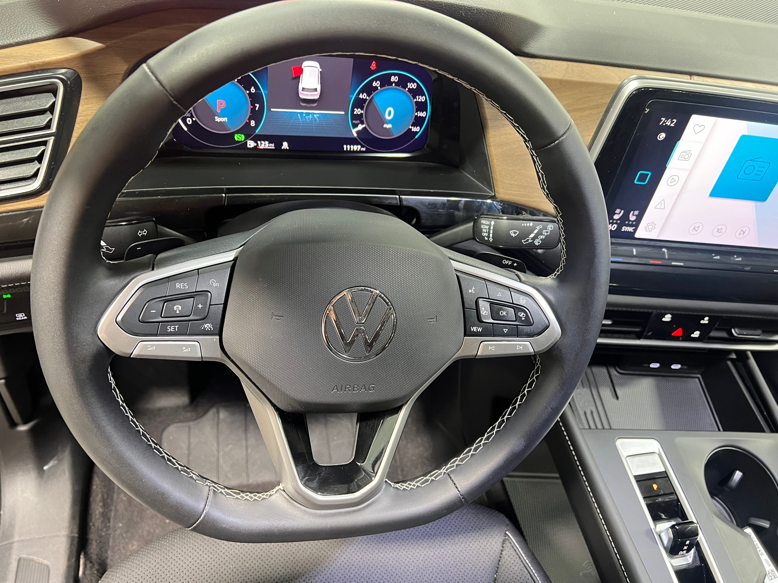 Thumbnail: 2026 Volkswagen Atlas - 4