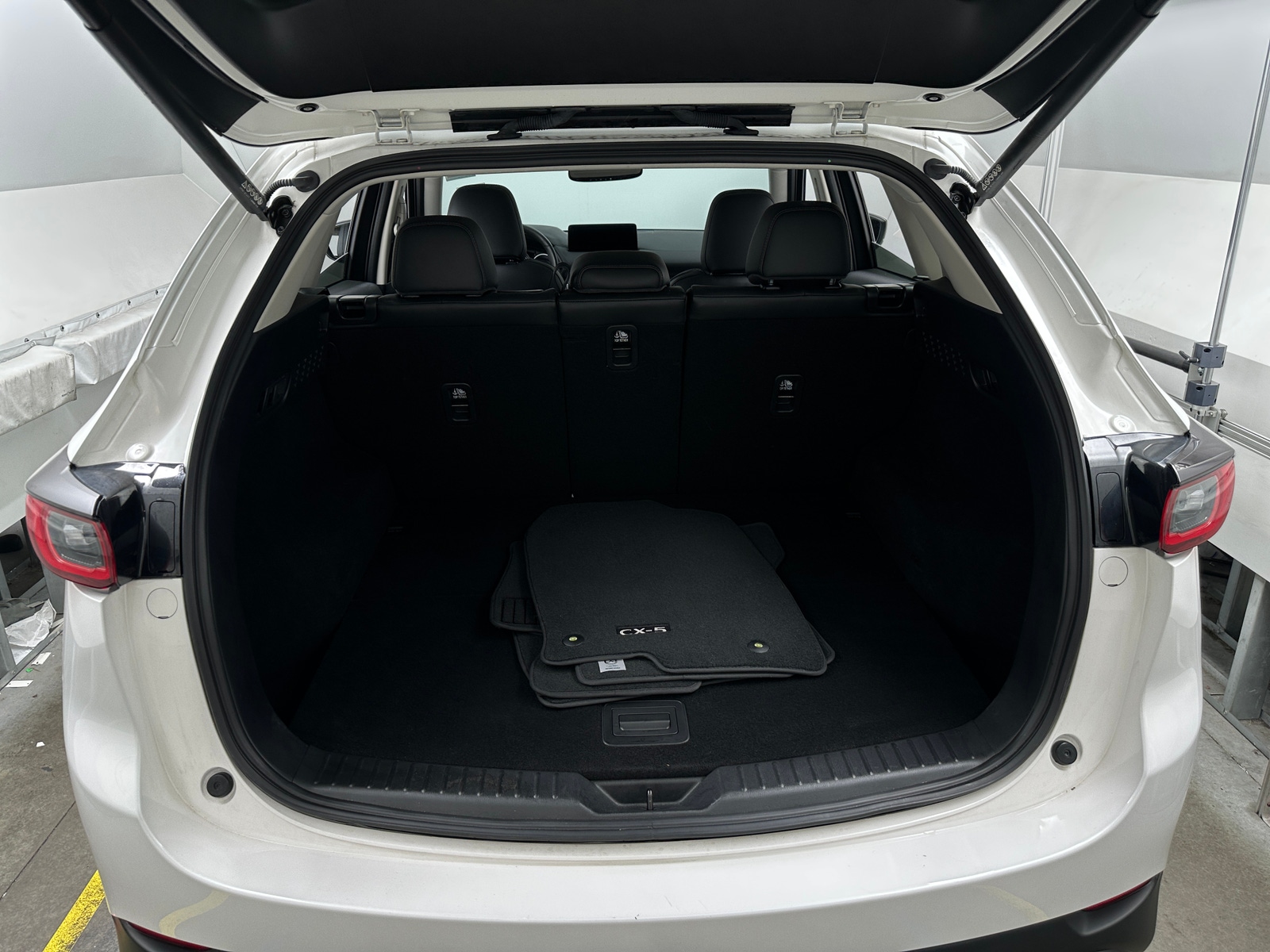 Thumbnail: 2023 Mazda CX-5 - 6