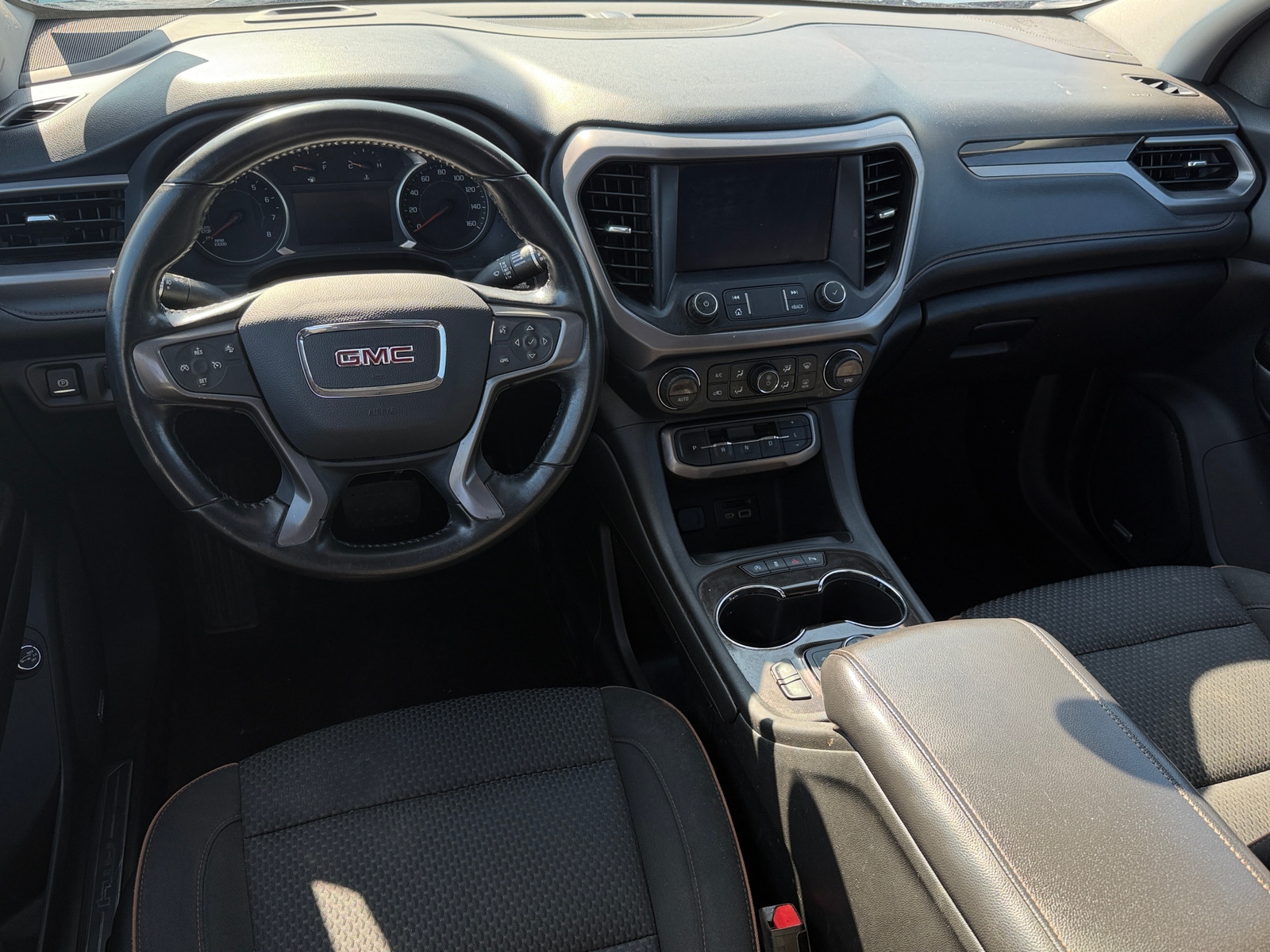 Thumbnail: 2020 GMC Acadia - 3