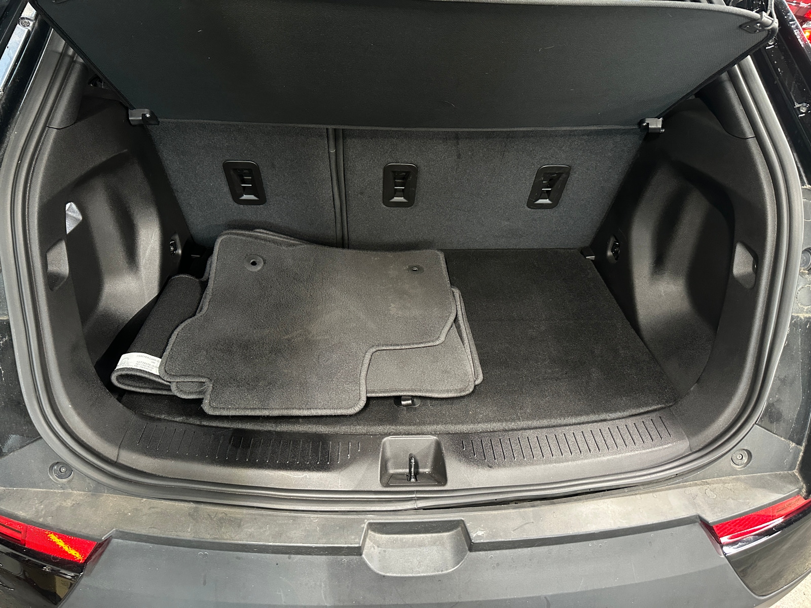 Thumbnail: 2023 Chevrolet Bolt EUV - 7