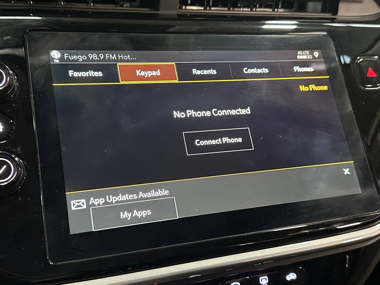 Thumbnail: 2023 Chevrolet Bolt EUV - 4