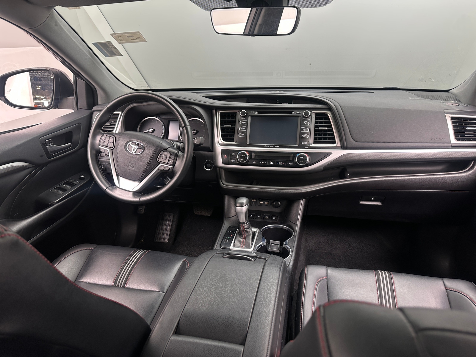 Thumbnail: 2019 Toyota Highlander - 2