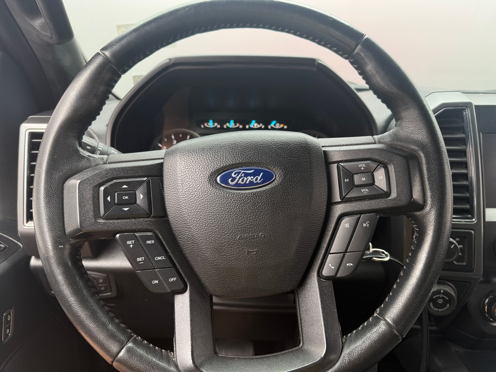 Thumbnail: 2020 Ford Econoline - 5