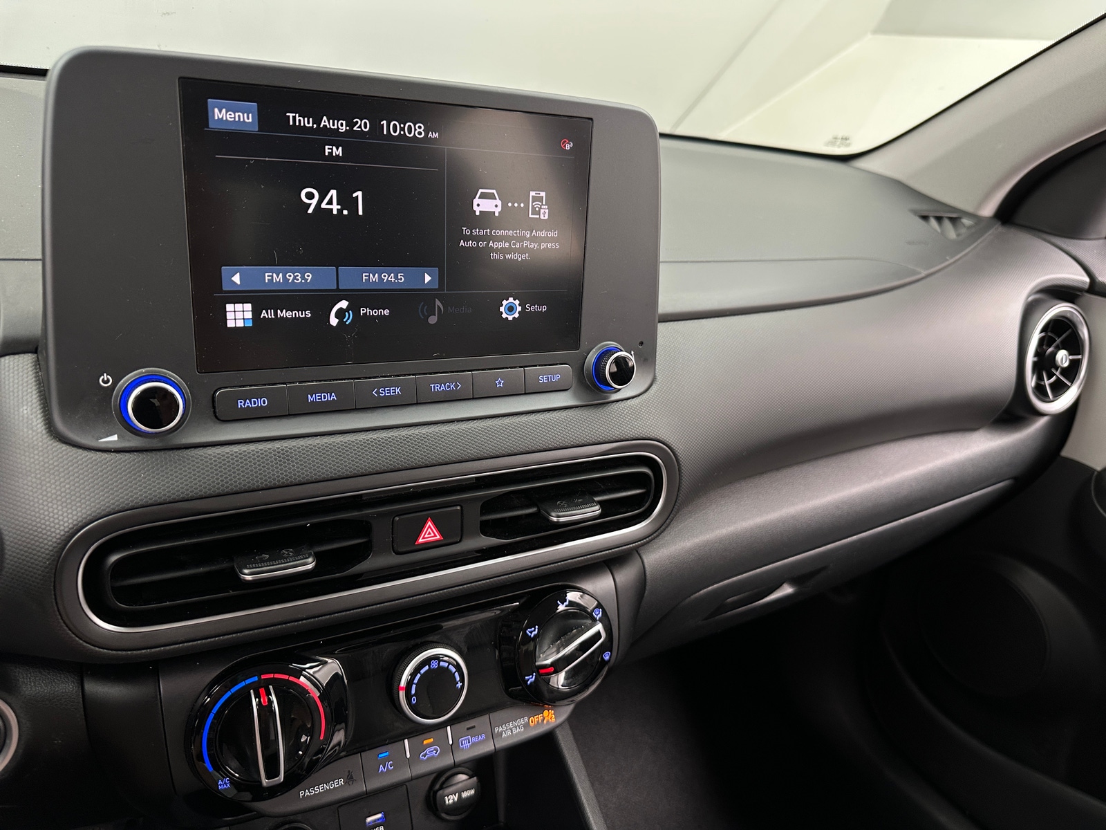 Thumbnail: 2023 Hyundai Kona - 4