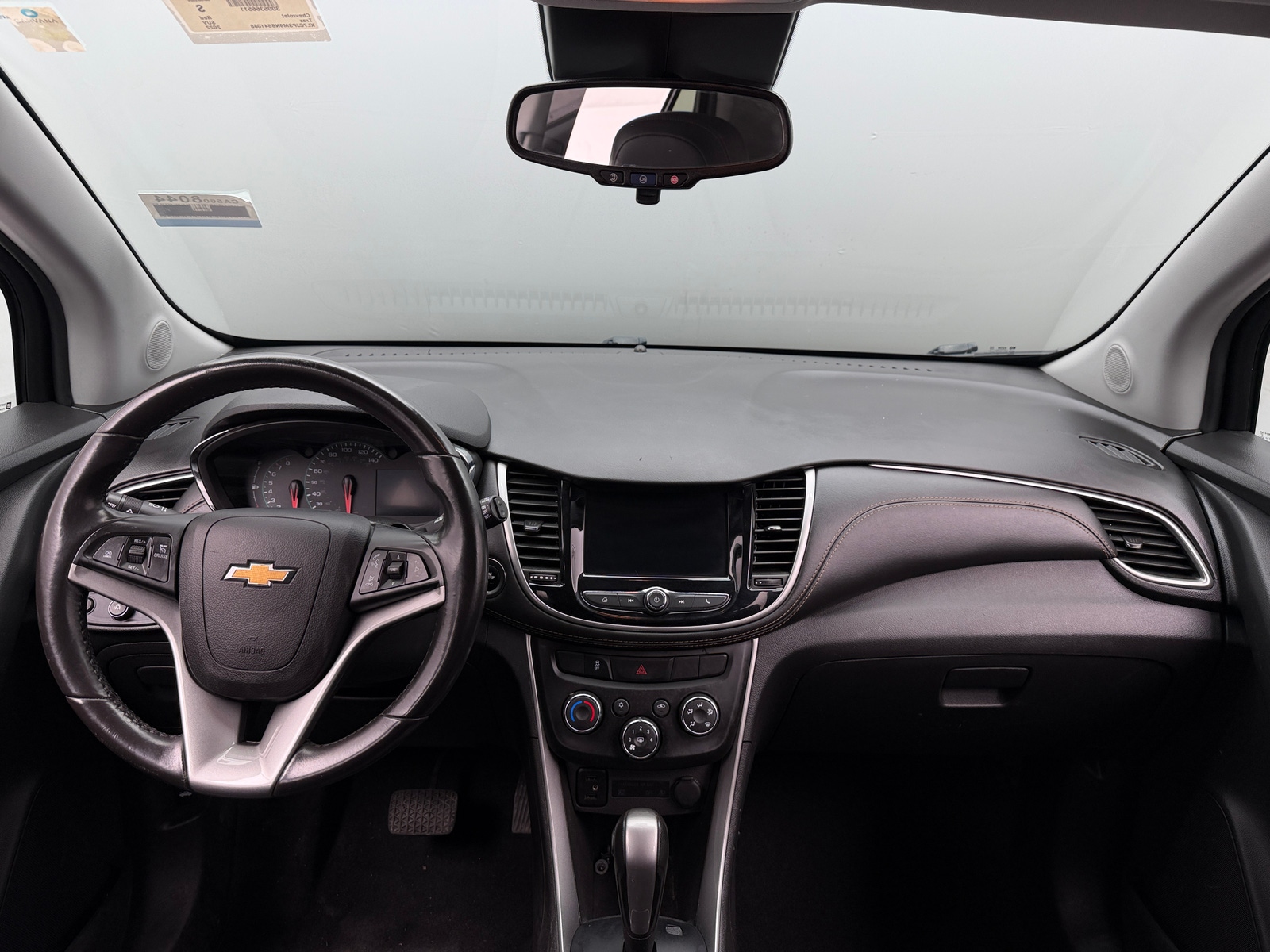 Thumbnail: 2022 Chevrolet Trax - 2