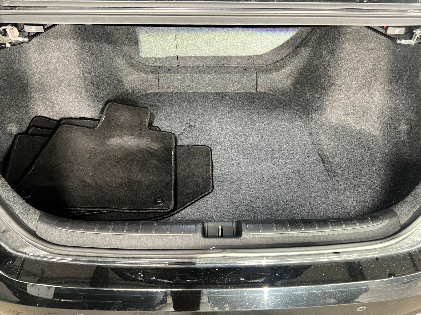 Thumbnail: 2019 Honda Accord - 6