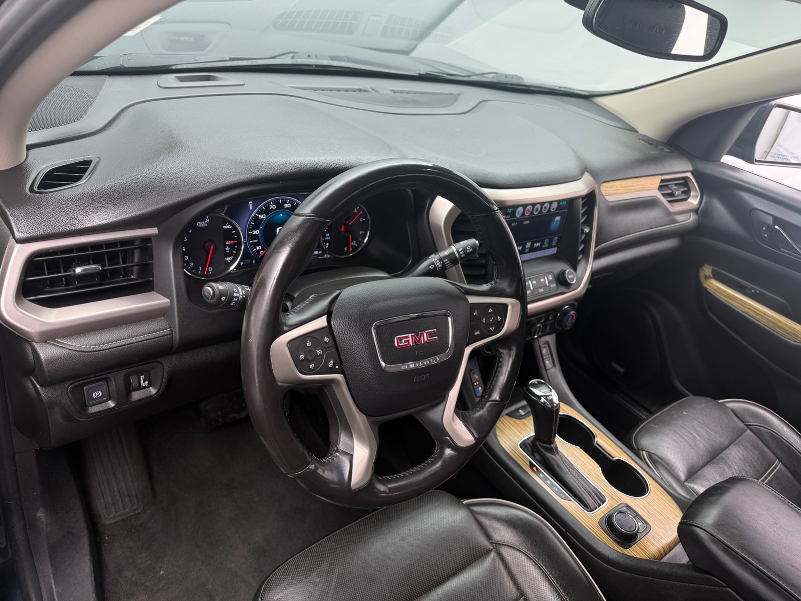 Thumbnail: 2018 GMC Acadia - 2